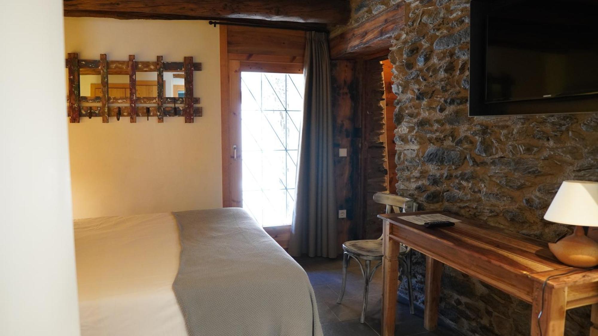 Cal Batlle Casa Rural La Cortinada Kültér fotó